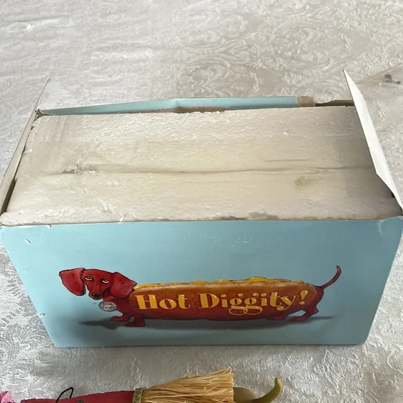 Westland Giftware “Hot Diggity!” dachshund Long Hot Summer figurine. - Picture 13 of 14